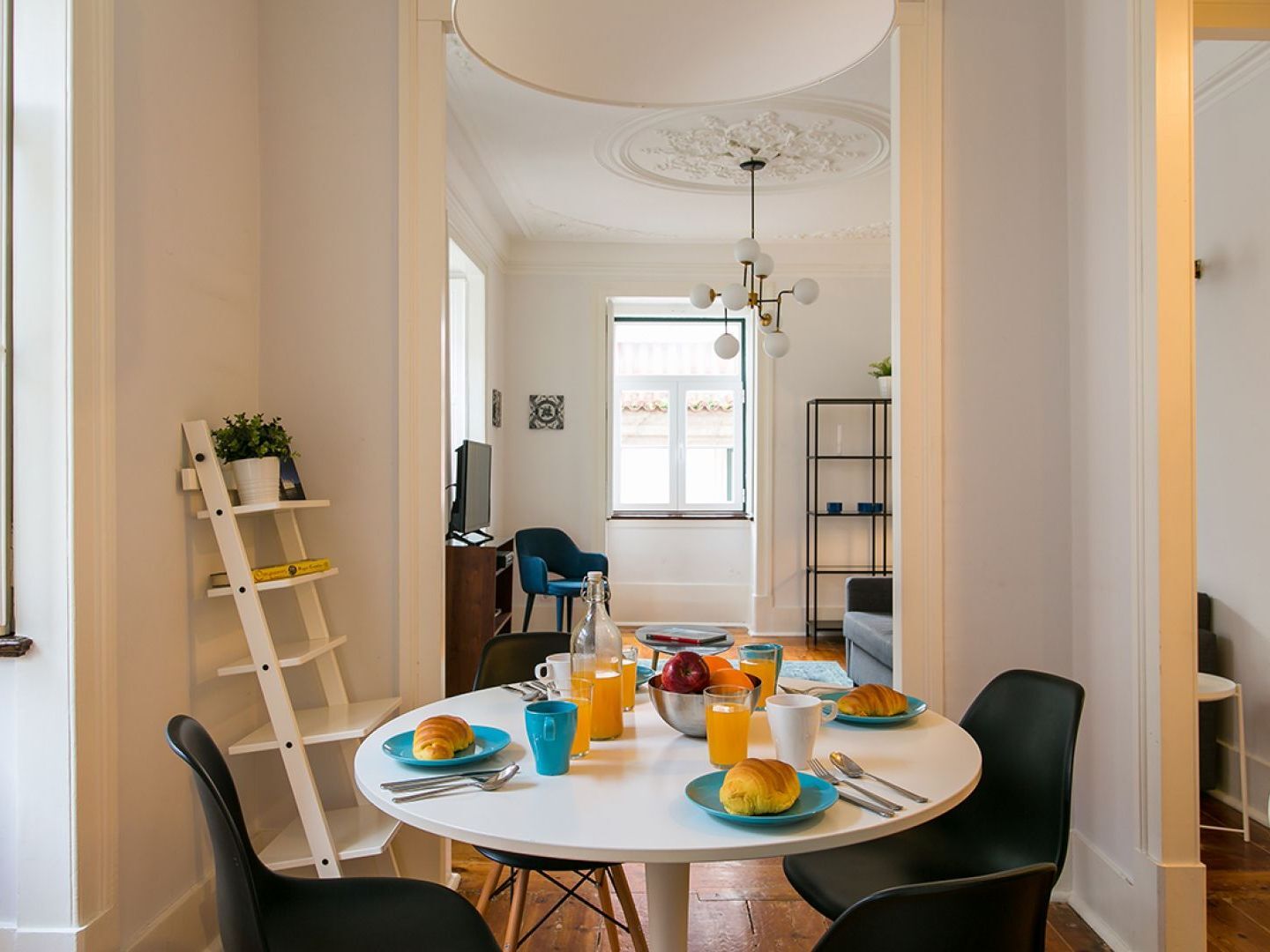 Joivy Splendid 2Br Flat In Bairro Alto, Nearby Luis De Camoes Square Apartment Lisbon Luaran gambar