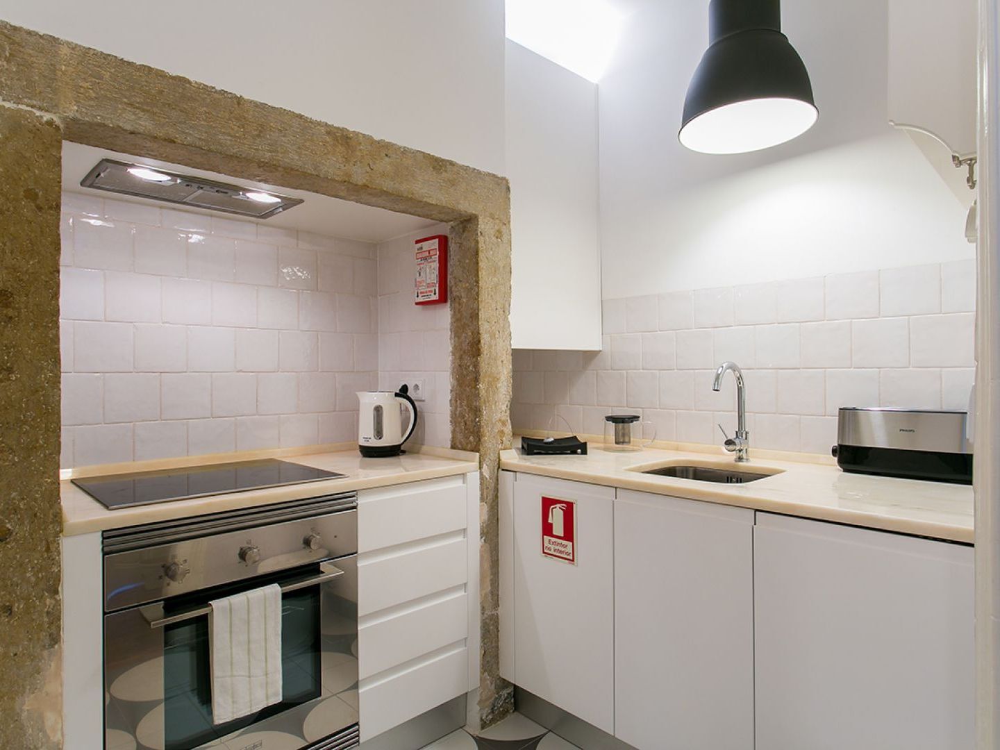 Joivy Splendid 2Br Flat In Bairro Alto, Nearby Luis De Camoes Square Apartment Lisbon Luaran gambar